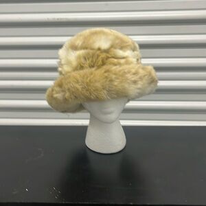 Women’s fur hat, Dillards o/s